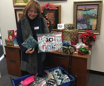 Rachel Wojtylko helping out